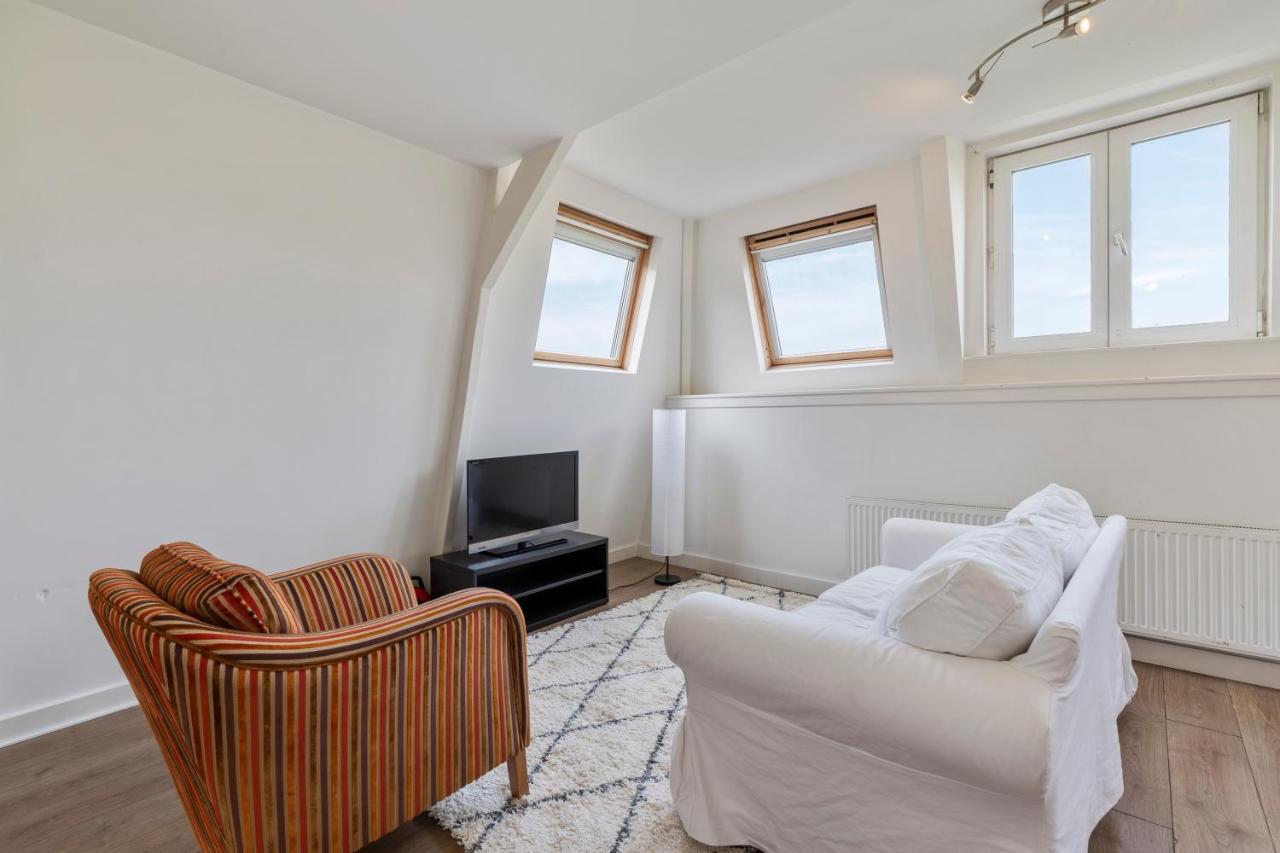 Central Top Floor Apartment With Private Balcony - Apt 3 Amsterdam Bagian luar foto